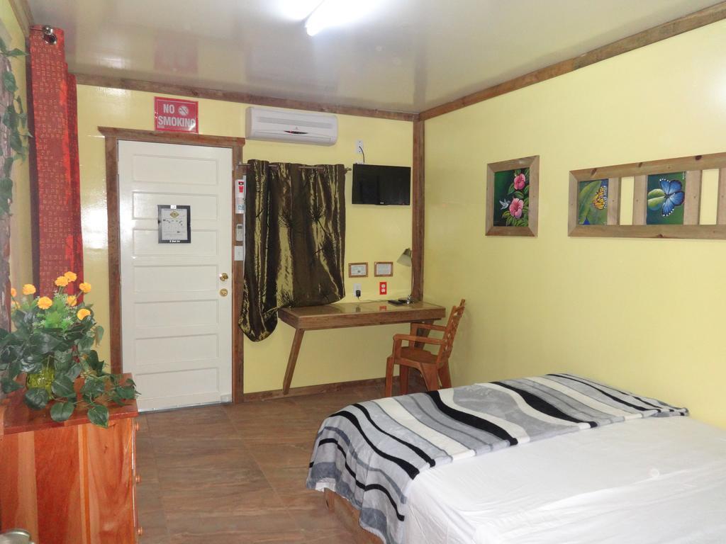 Cocopele Inn Сан-Игнасио Экстерьер фото