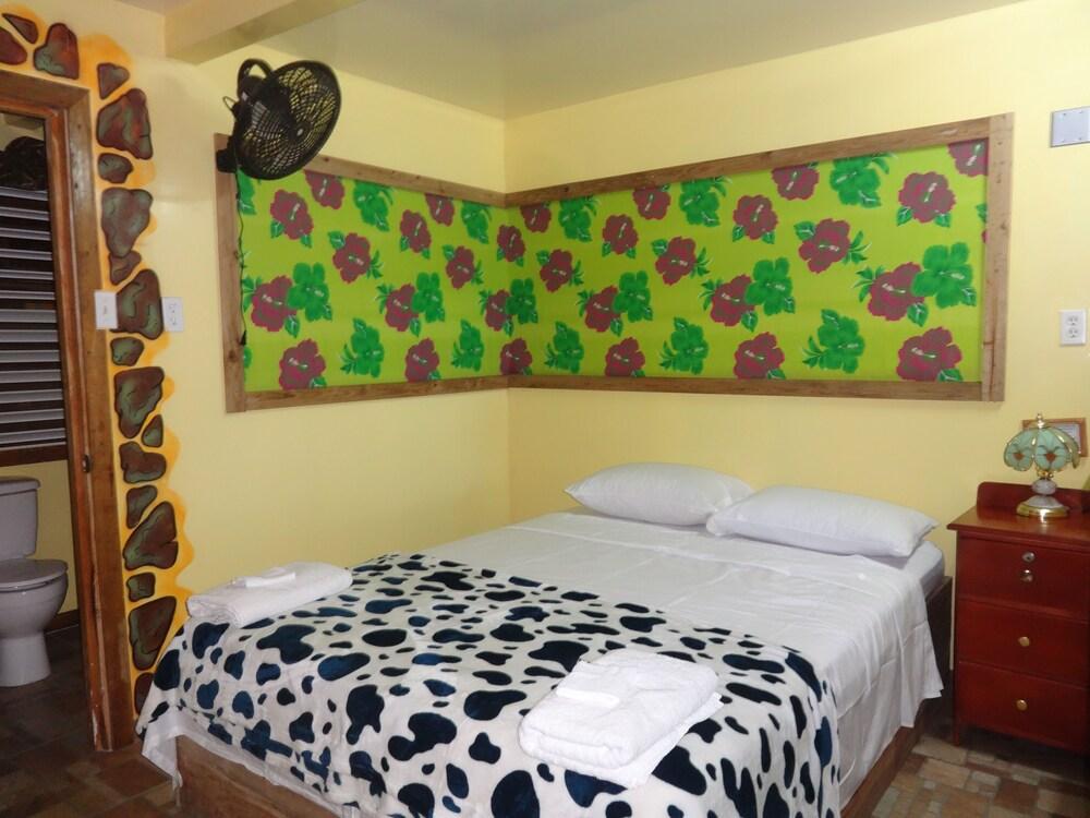 Cocopele Inn Сан-Игнасио Экстерьер фото